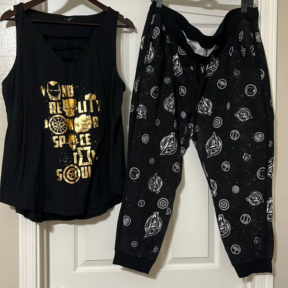 (3 for $30 item) TORRID MARVEL SIZE 3 MARVEL PAJAMA SET AVENGERS TORRID SIZE 3X